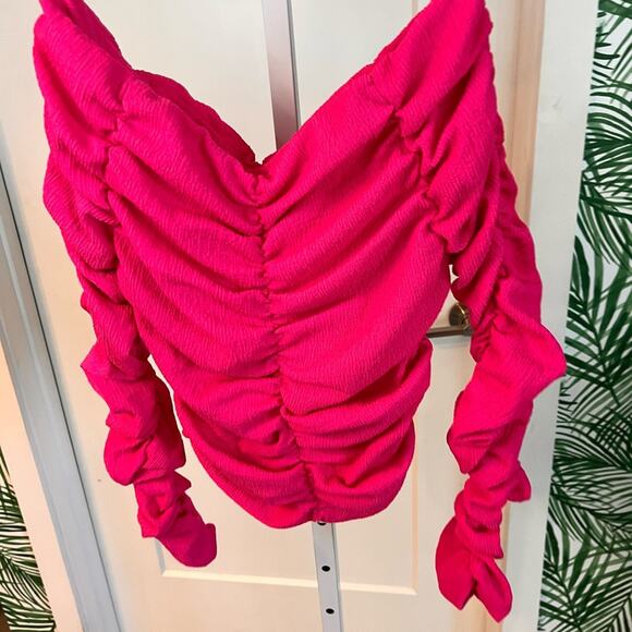 Line & Dot Kai Ruched Off the Shoulder Top in Hot Pink Small NWOT - Picture 4 of 10